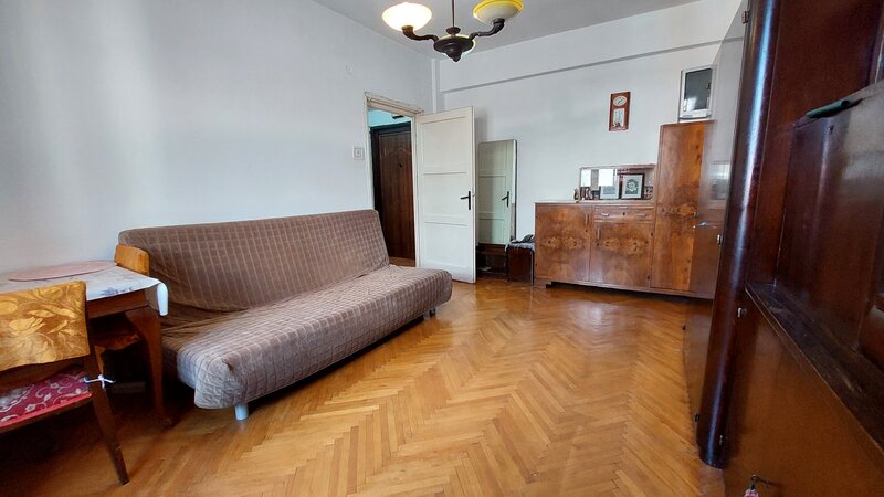Piata Mihail Kogalniceanu, Cismigiu, 2 camere, etaj 4/6, balcon deschis