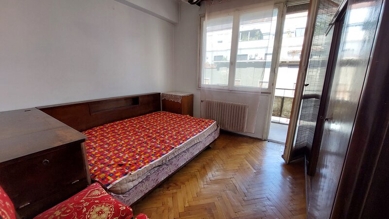 Piata Mihail Kogalniceanu, Cismigiu, 2 camere, etaj 4/6, balcon deschis