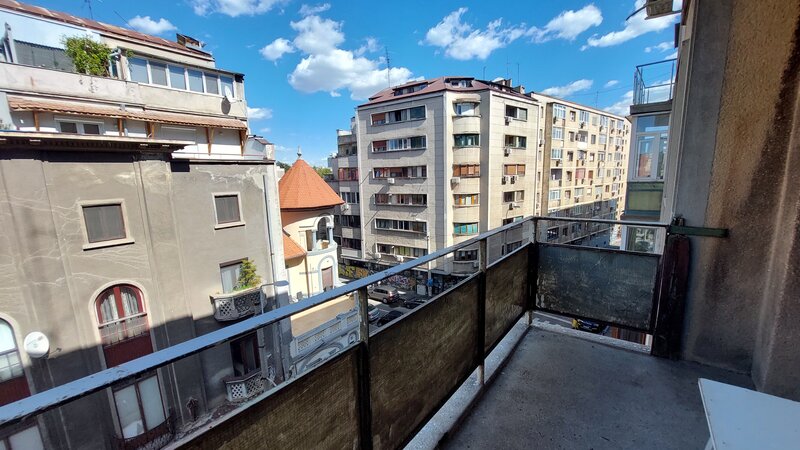 Piata Mihail Kogalniceanu, Cismigiu, 2 camere, etaj 4/6, balcon deschis