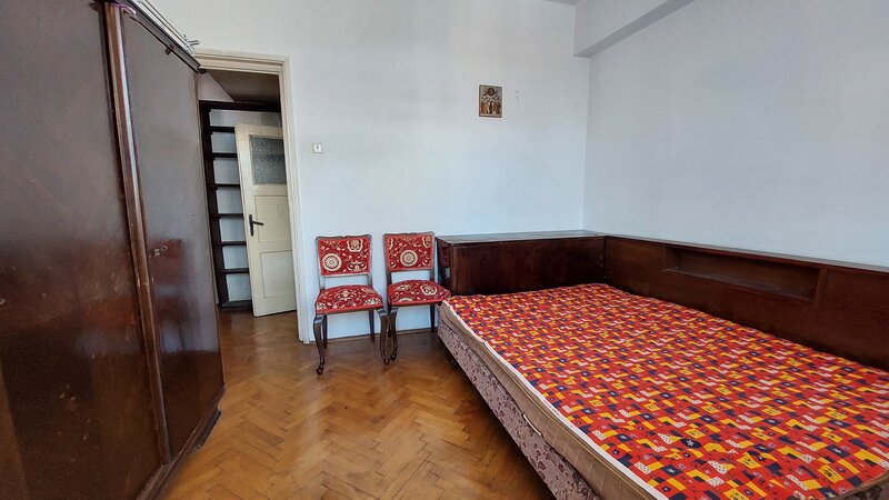 Piata Mihail Kogalniceanu, Cismigiu, 2 camere, etaj 4/6, balcon deschis