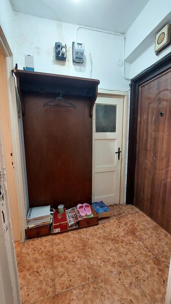 Piata Mihail Kogalniceanu, Cismigiu, 2 camere, etaj 4/6, balcon deschis